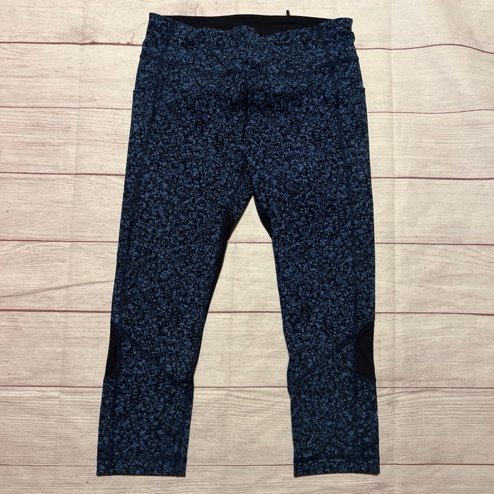 Lululemon pace rival crop 22” leggings size 8